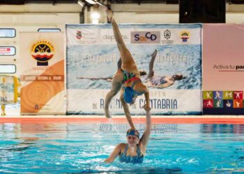 La natación artística brilla en Maliaño