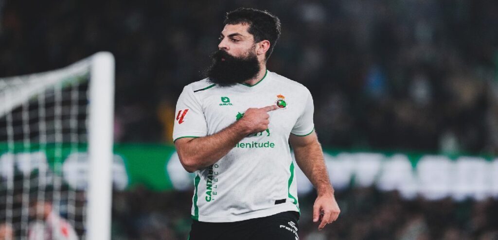 Villalibre jugador del Racing de Santander
