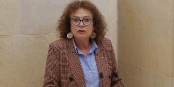 Teresa Noceda en una comparecencia sobre enseñanzas artísticas
