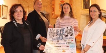 Presentación de la III Velada SVB de boxeo y kickboxing en el Ayuntamiento de San Vicente de la Barquera