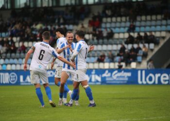 La Gimnástica celebra el 3-0 en El Malecón