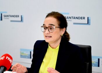 La mediana ajardinada se renueva