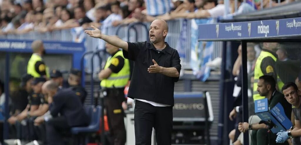 José Alberto entrenador del Racing