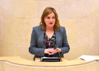 PRC pide más financiación para la dependencia Ana Obregón PRC