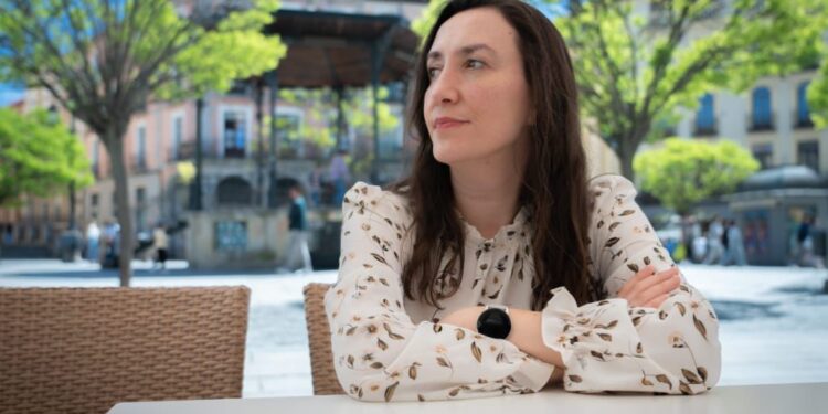 Laura Campo presenta en Santander la novela ‘El jarrón de los girasoles’