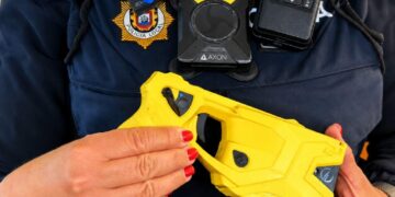 Dispositivos TASER 10