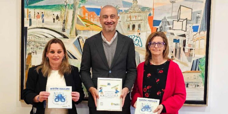 Presentación del manual contra el acoso escolar en Torrelavega