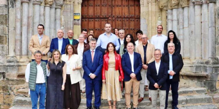Kilómetro 0 del Camino Francés y el Camino Lebaniego