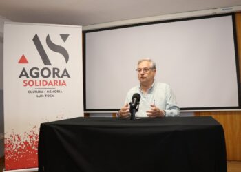 Antonio Gómez Movellán durante la conferencia sobre Estado laico en Santander