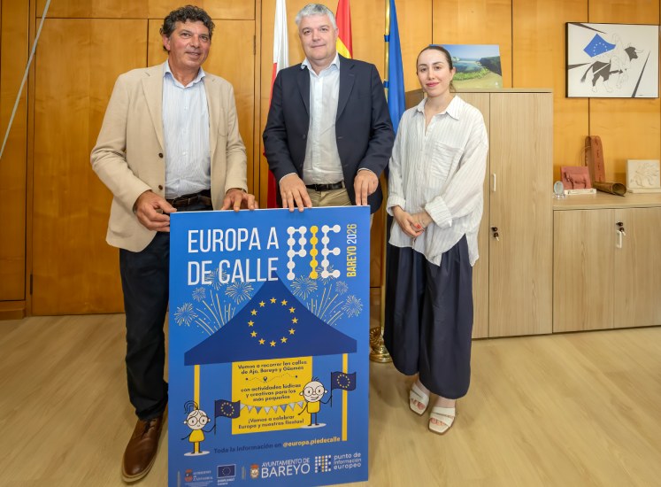 Presentación del proyecto Europa a pie de calle Bareyo 2026 con Luis Ángel Agüeros y Pedro Prieto