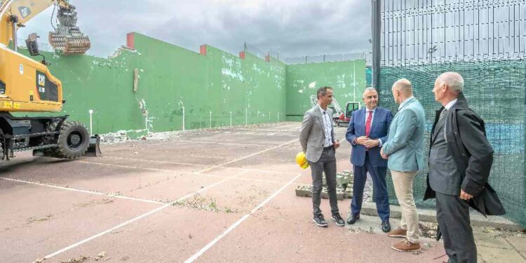 Pistas de tenis de Los Corrales de Buelna