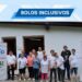 Participantes de Bolos inclusivos posan al cierre del programa