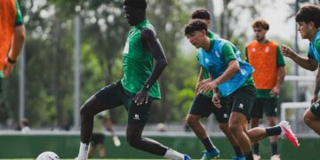 Jugadores del Racing durante un entrenamiento de pretemporada