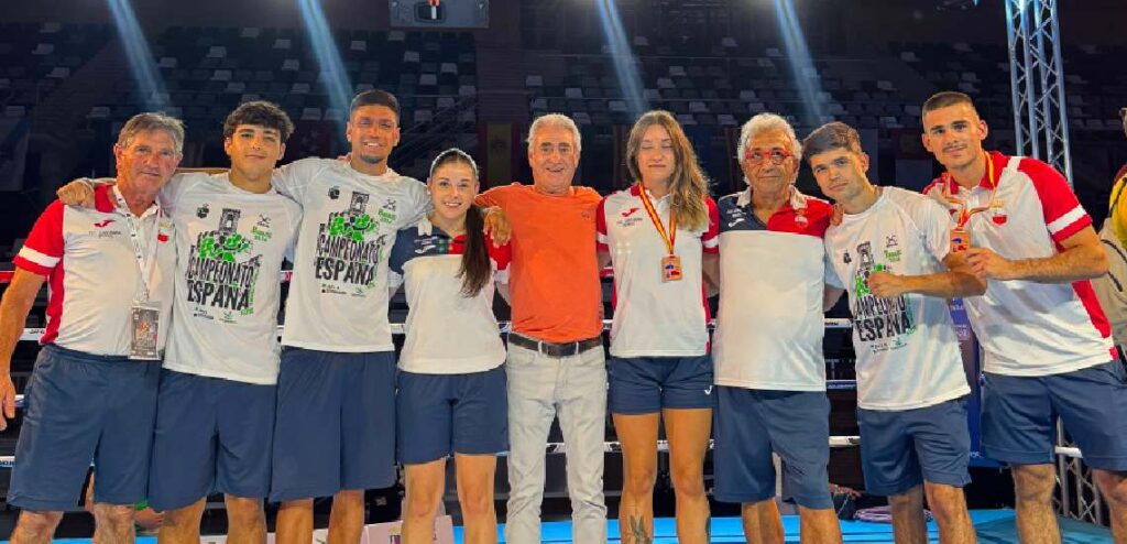 Delegación Cántabra que participo en el torneo boxeo elite en Badajoz