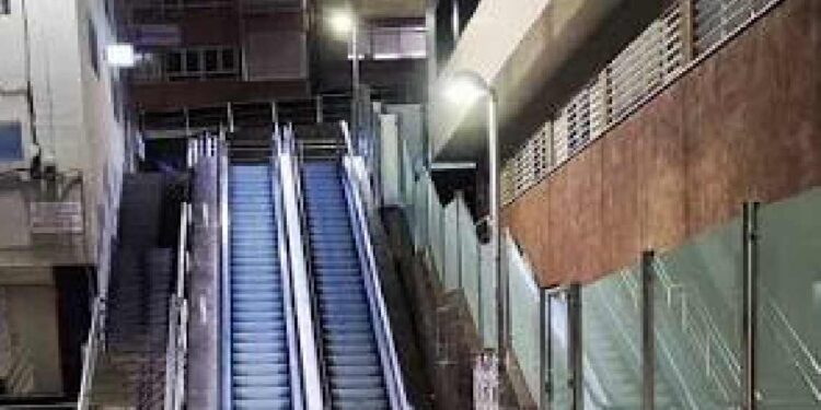 escaleras mecánicas Vargas Isacc peral