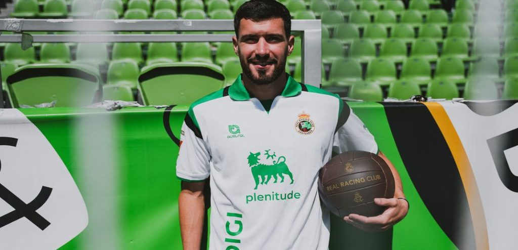 Aarón Martín llega al Racing