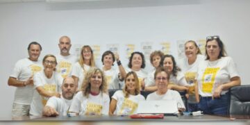 Cuarto día de encierro del comité de empresa del Gobierno de Cantabria
