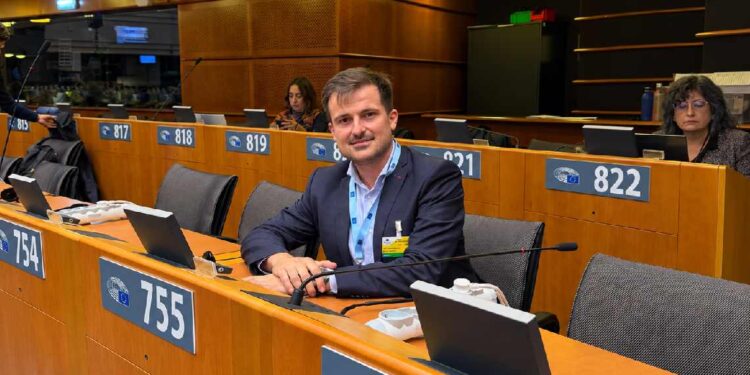 Alejandro Hoz en el Parlamento Europeo de Bruselas