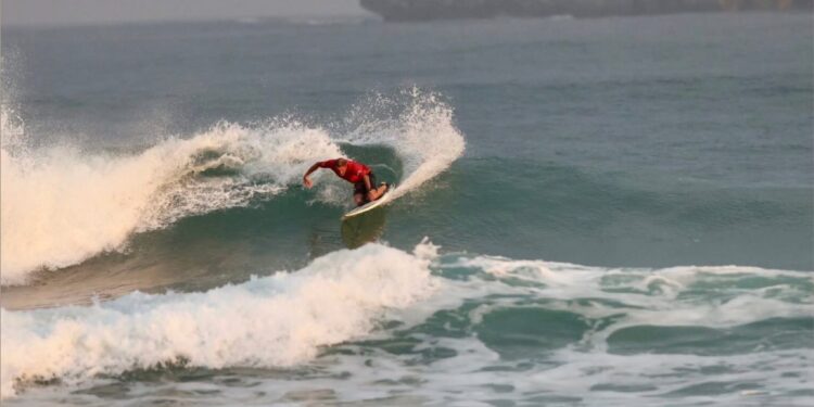 Festival Internacional Kneeboard Cantabria en el mar