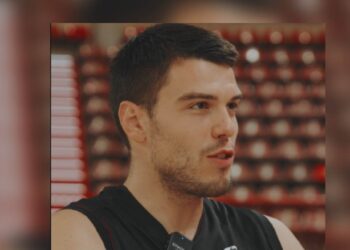 Javier Menéndez, jugador del Grupo Alega Cantabria