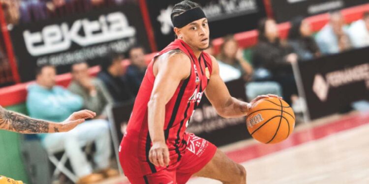 Kyler Jenkins, del Grupo Alega Cantabria,