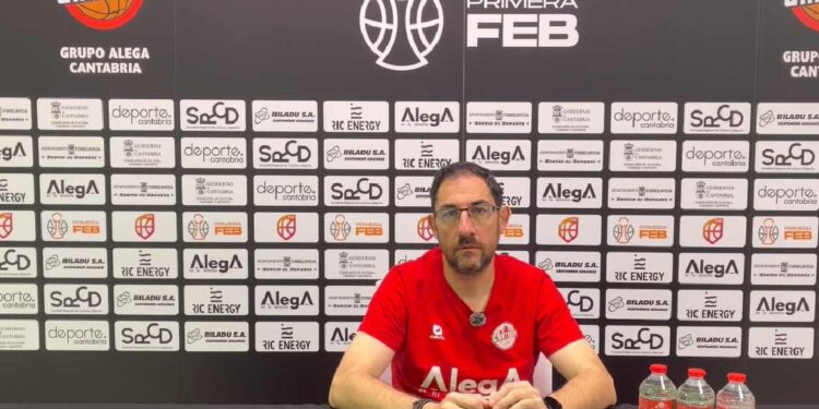 Lolo Encinas, técnico del Grupo Alega Cantabria