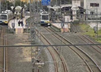 Vías de la estación de tren de Astillero