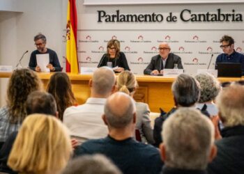 Presentación del informe sobre pobreza en Cantabria
