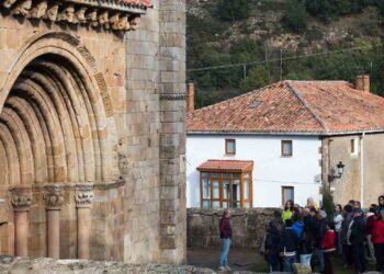 Visita al románico de Cantabria en Cervatos