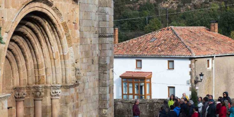 Visita al románico de Cantabria en Cervatos