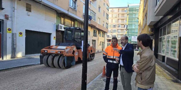 asfaltado de la calle Pedro Lorenzo Molleda