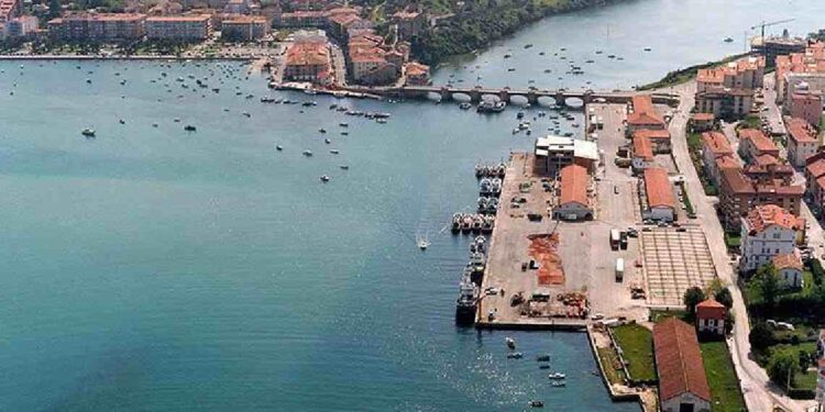 dique oeste del puerto de San Vicente de la Barquera