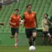 Entrenamiento del Racing de Santander en El Sardinero